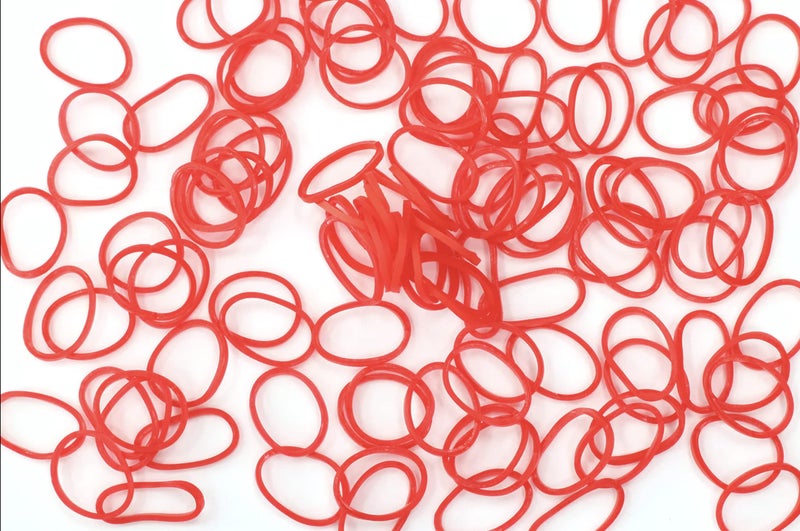 Rainbow LoomÂ® Red Rubber Bands with 24 C-Clips (600 Count) - Image 2